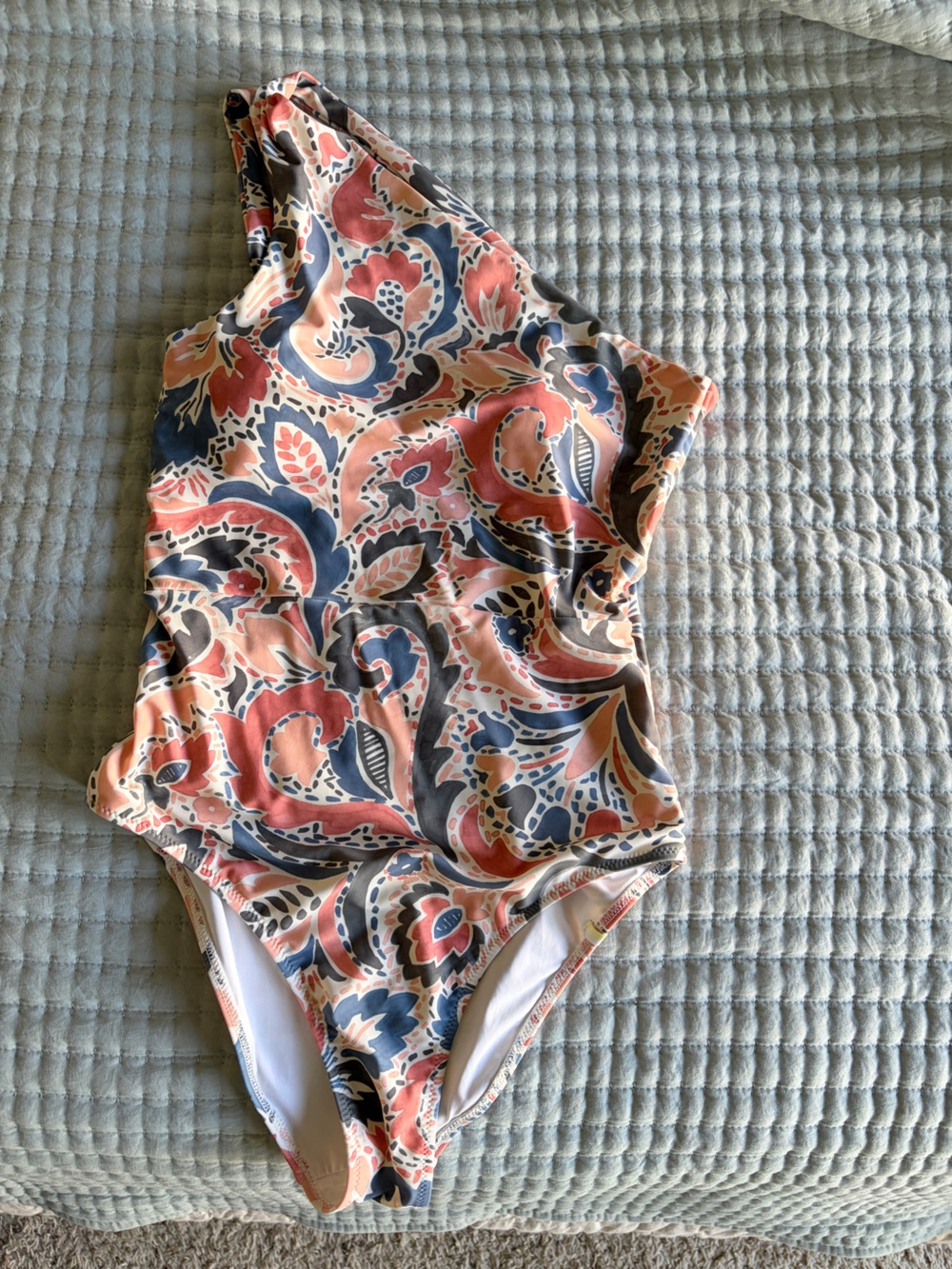 SummerSalt one-piece/one-shoulder Swimsuit. Excellent Condition. Size 4